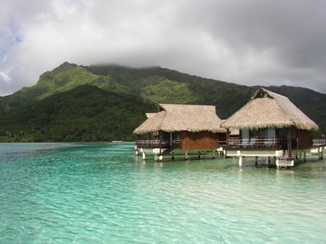 This photo of water bungalows in Papeete, French Polynesia was taken by photographer Nicole Kotschate from Munich, Germany.